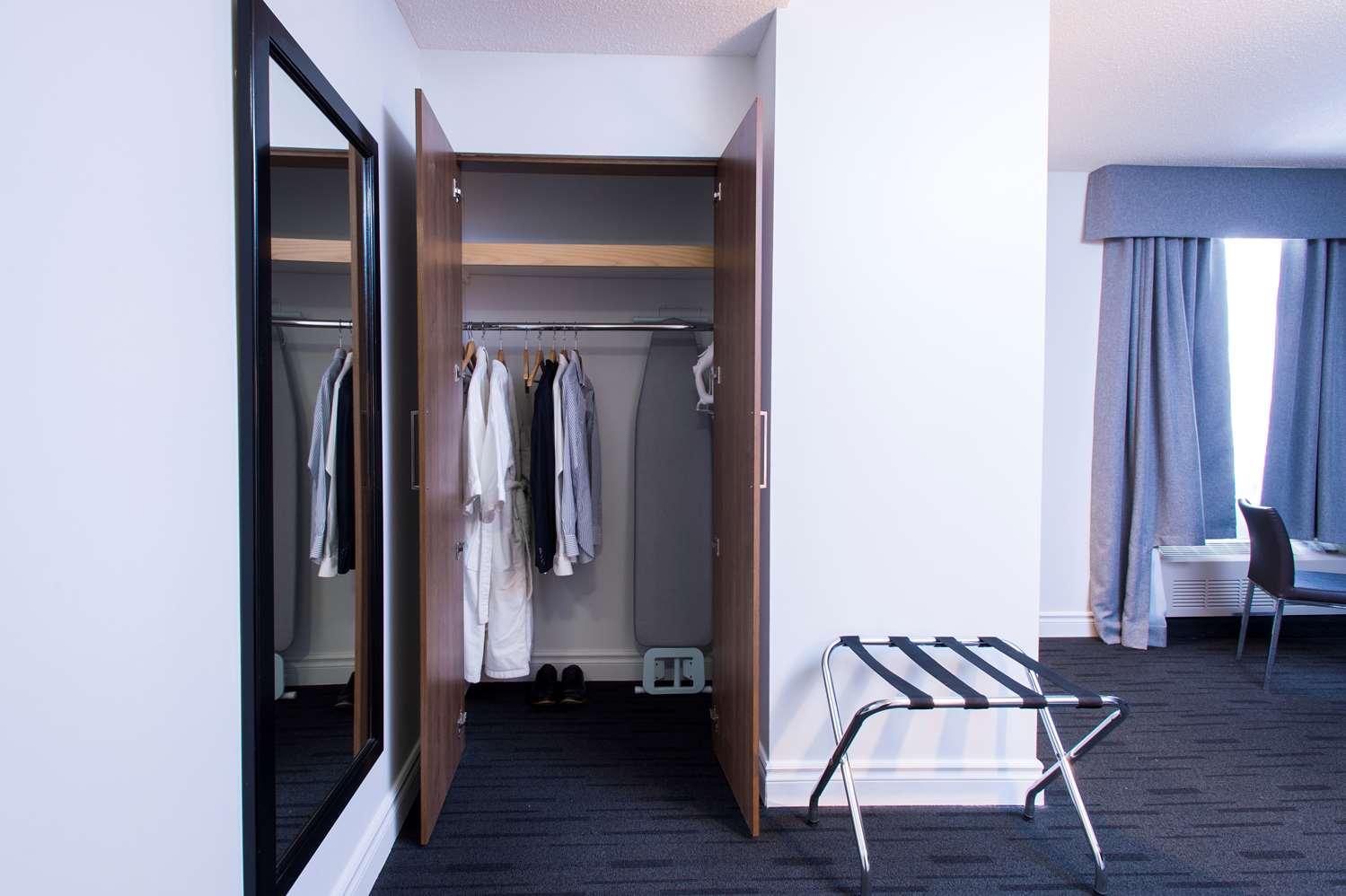 Hotel Albert Par G5 Rouyn Εξωτερικό φωτογραφία