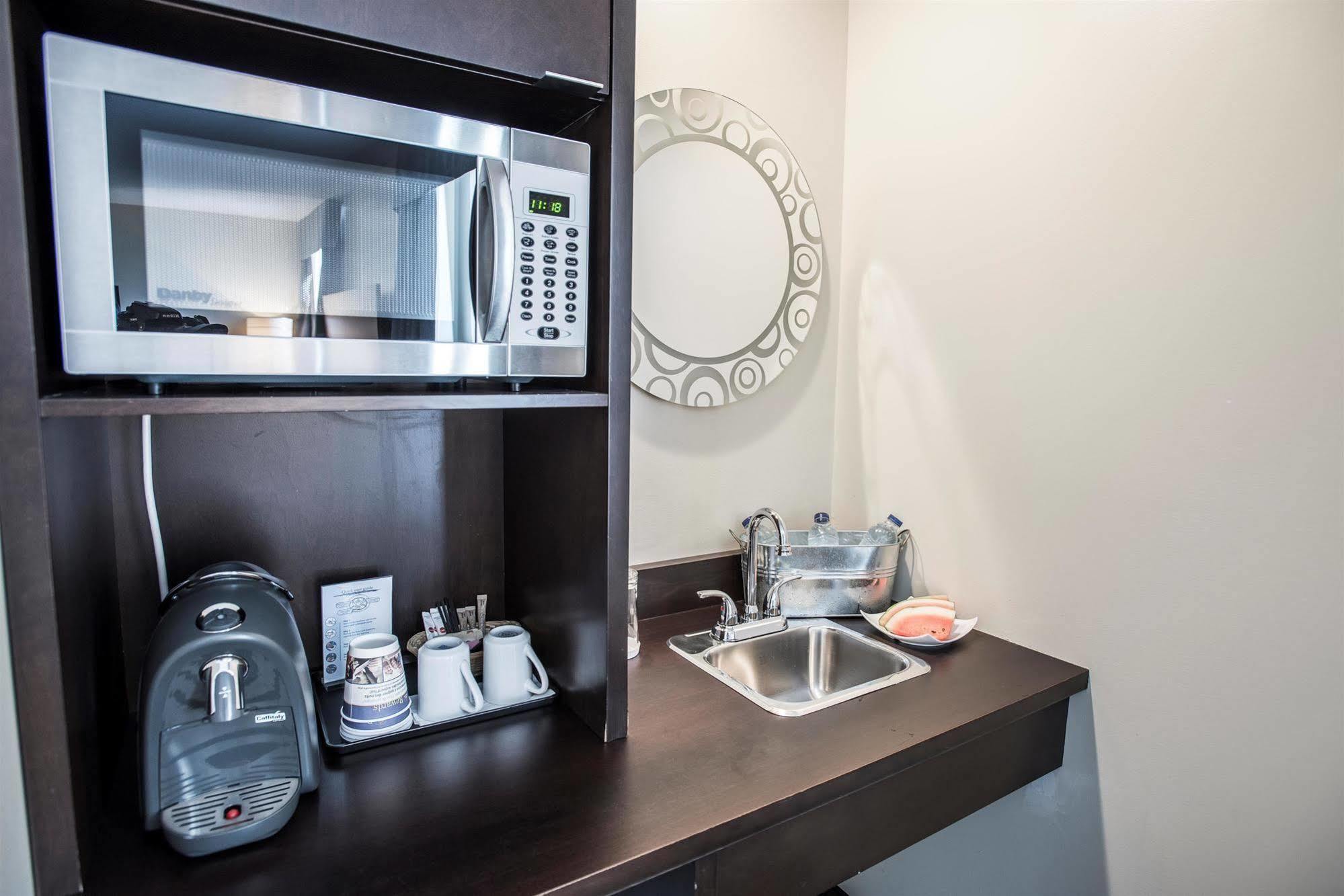 Hotel Albert Par G5 Rouyn Εξωτερικό φωτογραφία